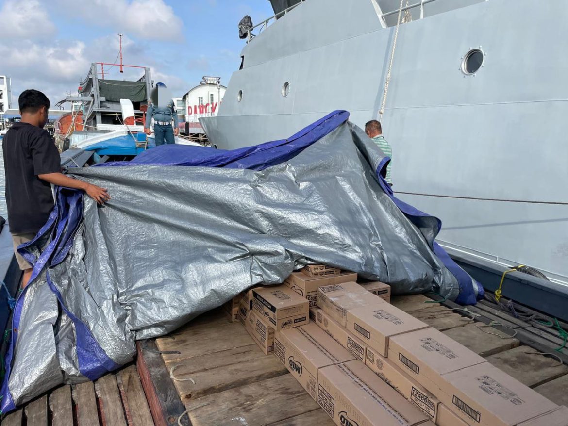 TNI Angkatan Laut amankan KM Dolphin