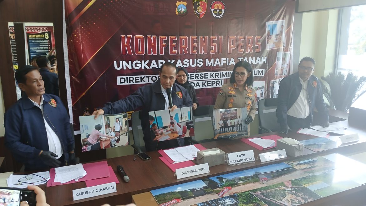 Mafia tanah di rempang