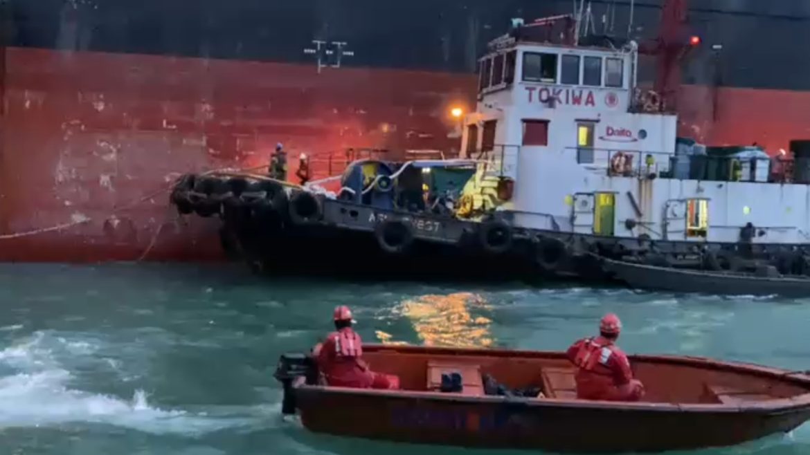 PT ASL Kapal terbalik Pencarian korban kapal terbalik