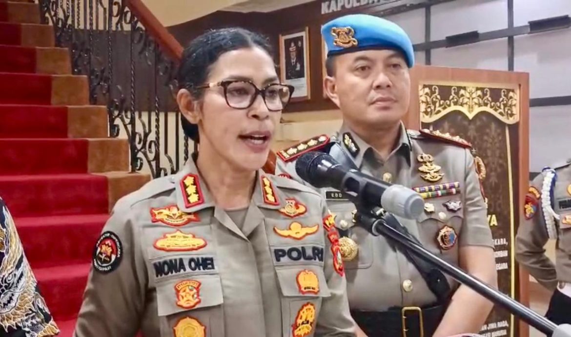 Dipecat dengan tidak hormat