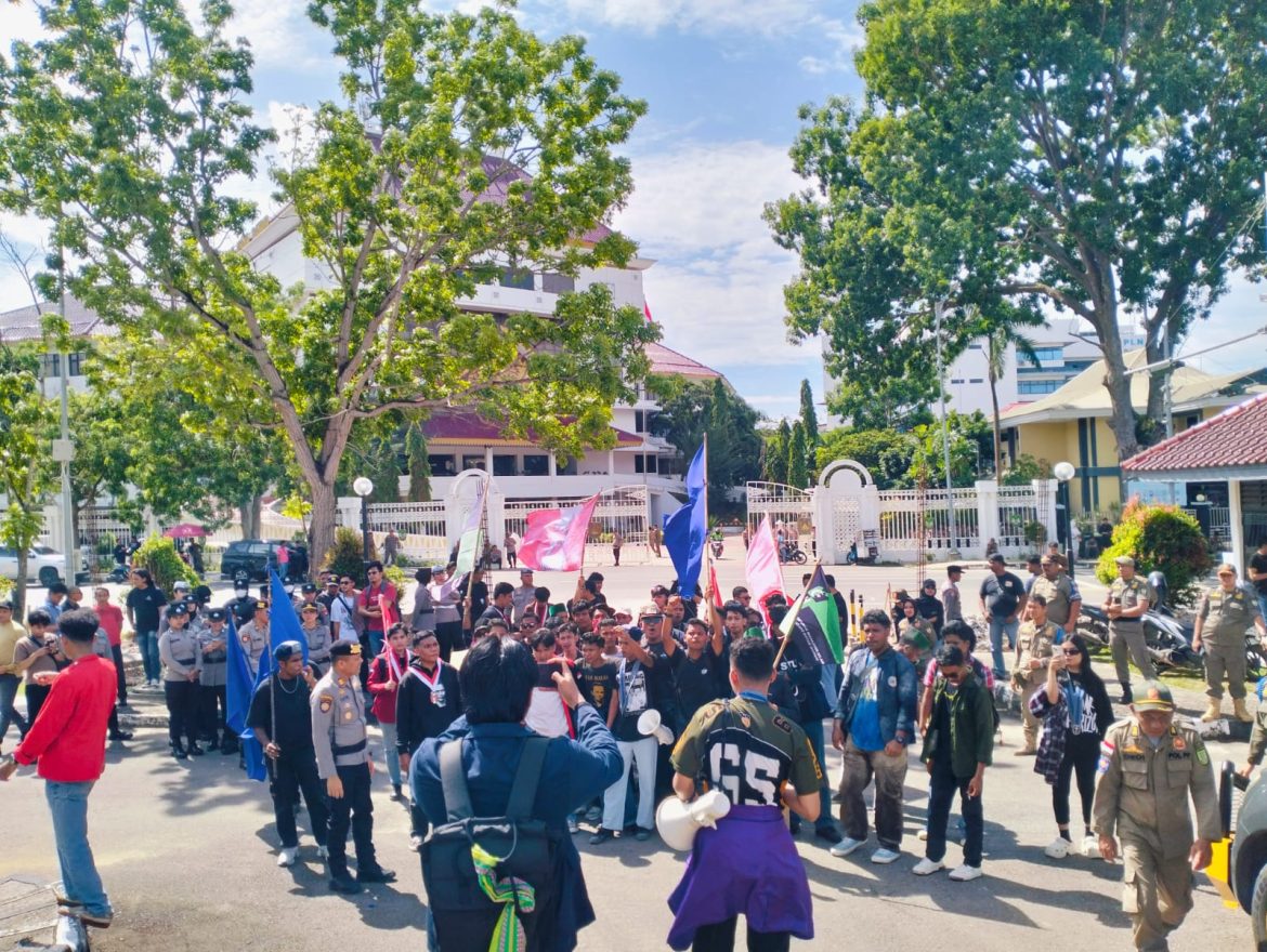 demo mahasiswa batam