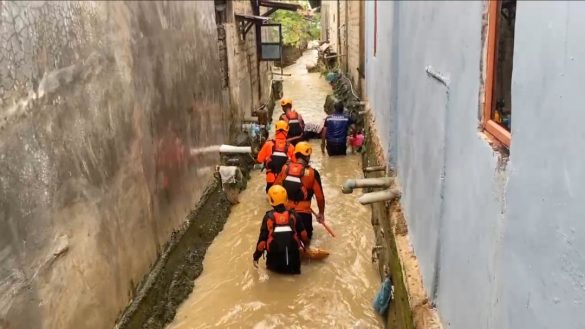balita hanyut batam